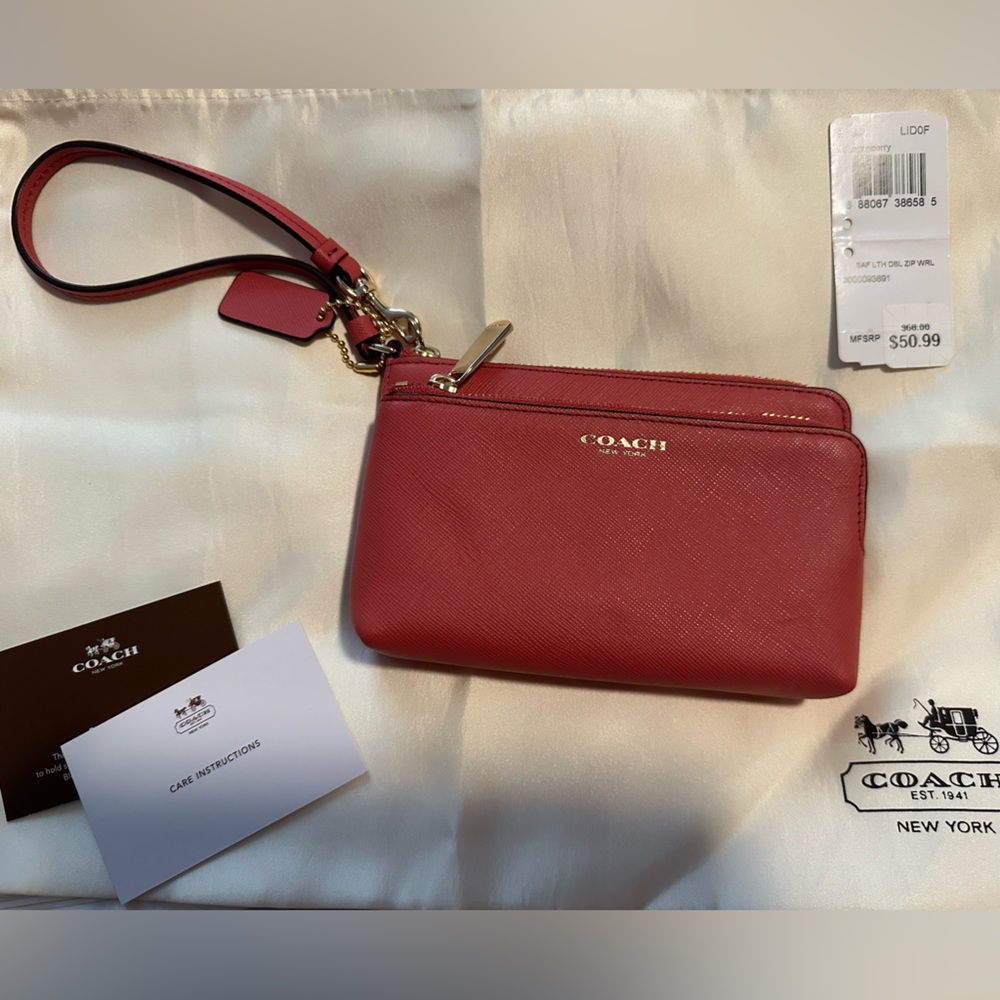 Coach wristlet NWT